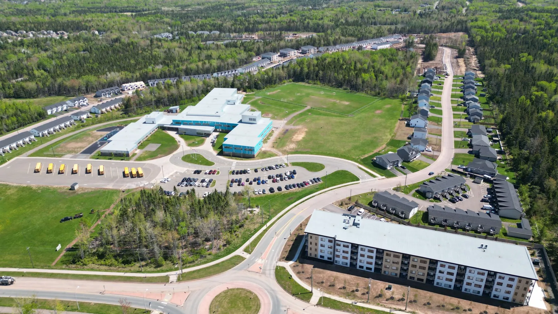 The buildings beside the neighbourhood school